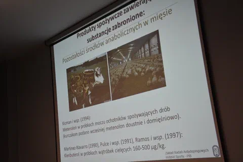 Slajd prezentacji omawiający ryzyko obecności substancji zabronionych i środków anabolicznych w żywności