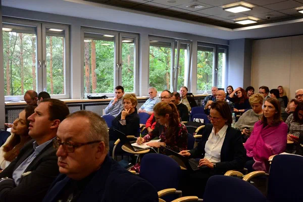 Uczestnicy szkolenia na temat Zintegrowanego Systemu Kwalifikacji w sporcie w sali konferencyjnej Instytutu Sportu – PIB.