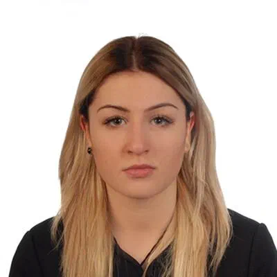Portret kolarki torowej Justyny Kaczkowskiej.