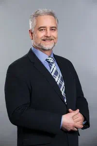 dr Dariusz Turowski adiunkt